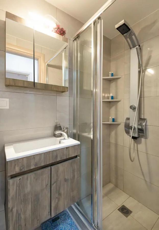 Downtown City Apartment Салоники Экстерьер фото
